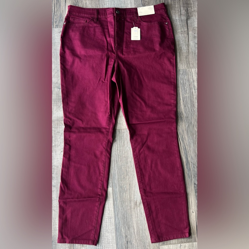 St. John's Bay Deep Ruby Size 18 Tall Skinny Jeans